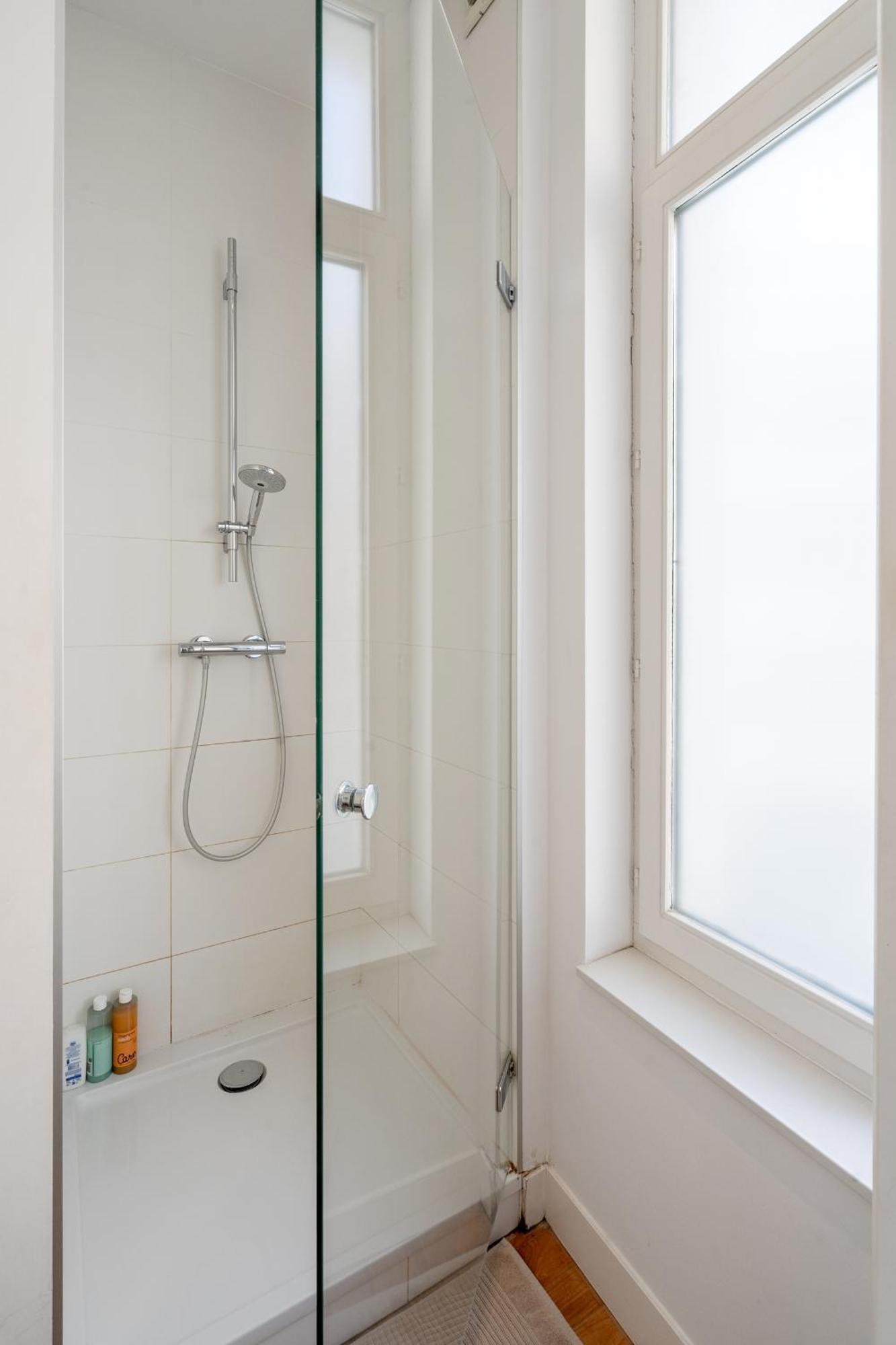 Beautiful Modern Apartment In The Heart Of Antwerpen Ngoại thất bức ảnh
